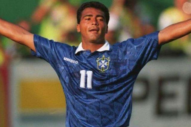 体育朱婷13分 斯坎迪奇队史首夺欧联杯冠军